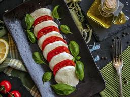 <strong>껍데기</strong>가 질긴 토마토, 어떻게 먹어야 할까