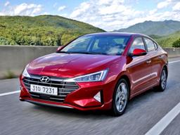 더 뉴 아반떼 <strong>시승기</strong>…우리가 준중형 세단에 기대하는 거의 모든 것