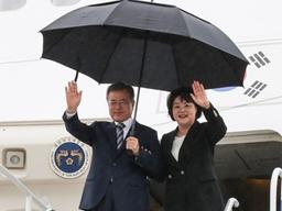 문 대통령, 美 방문길서 정말 푸대접 받았나?