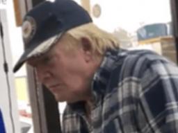 편의점 간 트럼프 대통령?…똑닮은 ‘<strong>도플갱어</strong>’ 화제