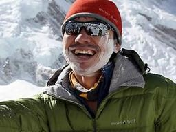 김창호 대장, <strong>히말라야</strong> <strong>원정대</strong> 시신 수습…<strong>사고</strong> 원인 따듯한 날씨 주장도