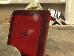 아파트 17층서 얼음덩어리 투척…"<strong>냉장고</strong> <strong>청소</strong>하다 버렸다"