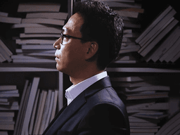 "책 10권 중 6~7권을 우리 손을 거쳤죠" 10년차 <strong>대필작가</strong> 임재균씨