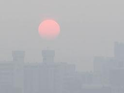 [취재N팩트] 요란한 비 이어 中 스모그 유입...중서부 미세먼지↑