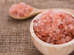 <strong>천일염</strong>ㆍ핑크소금ㆍ정제염…어떤 짠맛을 선택하시겠어요?