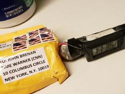 대상 확대되는 폭발물 소포··명품 배우 ‘로버트 드니로’에게도 발송