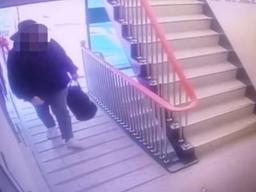 부산서 일가족 4명 피살 용의자 가방서 범행도구 발견 '충격'