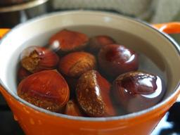 [한 끗 리빙] 지금 가장 맛있는 밤, 맛있게 삶는 법부터 보관법까지