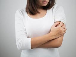 [찬바람 불면 더 아픈 건선 ①] 차고 건조할때 심해지는 건선, 생활습관 개선이 답