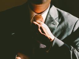 "대기업 사원, 임원 승진 확률은 0.8%"