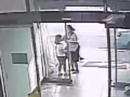 "머리 만져줄게"…초등학생 <strong>금목걸이</strong> 훔친 40대