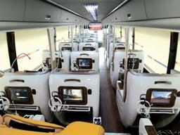 프리미엄 <strong>고속버스</strong>에서 엿보는 버스 회사 경영전략