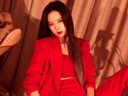 "기다리게 해서 미안해" '티저 공개' <strong>솔지</strong>, 팜므파탈 변신