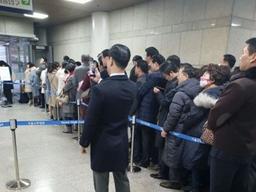 “목사님 힘내세요”…‘성폭행’ 이재록 징역 15년 선고, 신도들 눈물바다