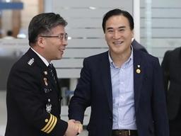 김종양 인터폴 총재 입국.. 文 대통령 "국민 자부심 높였다"