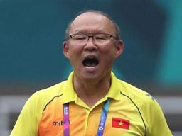 "악수 거부? 자신부터..." <strong>미얀마</strong> 감독에 맞받은 박항서