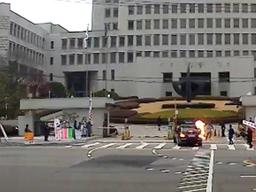 70대男, 김명수 대법원장 출근차에 화염병 <strong>투척</strong>…이유는