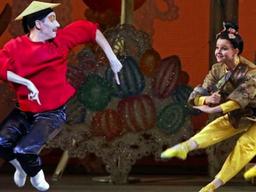 호두까기 인형·<strong>캣츠</strong>… "동양인 차별 반성합니다"