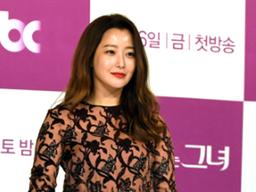 <strong>김희선</strong> 부친상.."슬픔 속 만감교차..감사한 뭉클함도"