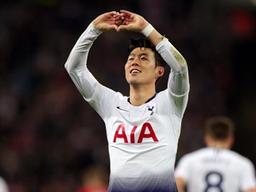 손흥민 <strong>100</strong>호<strong>골</strong> 금자탑에 토트넘도 반했다 "쏘니는 사랑입니다"
