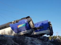 "열차 흔들리자 비명 가득" 공포스러운 KTX 사고 순간