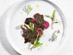 세포 배양으로 만든 스테이크용 <strong>인공</strong> 소고기