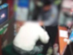 110㎏ 거구 미국인 <strong>강도</strong>에 맞선 용감한 복권방 여주인