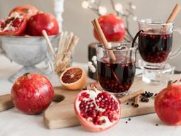 새해를 빛내줄 ‘석류 <strong>뱅쇼</strong>’ & ‘크림치즈볼’