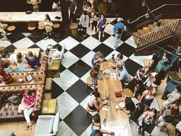 이 <strong>가게</strong>, 한 달에 얼마 벌까?