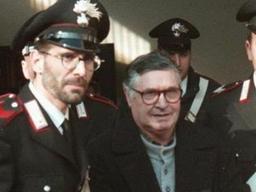 악명높은 <strong>이탈리아</strong> <strong>마피아</strong> 수괴 딸, 파리서 식당개업 '논란'