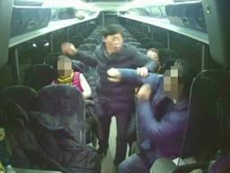 '<strong>철야</strong>농성' 예천군민 "저희가 잘못 뽑은 죄죠"