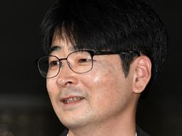사표 낸 <strong>탁현민</strong> "밑천 다 드러났다…이번엔 퇴직 가능할 것"
