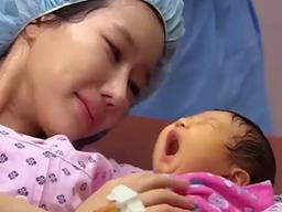 출산 고통 오롯이 다 참아야 1등 엄마?