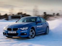 "아! <strong>윈터</strong>타이어"…‘BMW 스노우드라이빙’ 체험해보니