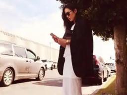 <strong>손예진</strong>, <strong>현빈</strong>과 <strong>열애설</strong> 후 SNS 재개…귀국은 언제쯤?