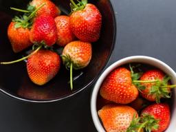 딸기는 언제부터 ‘<strong>겨울</strong> <strong>과일</strong>’이 됐나