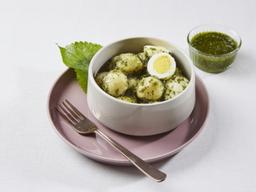 주말 간식으로 깻잎 소스에 버무린 감자 어때요?