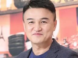 <strong>박중훈</strong> 금주선언 "와인 의존도 심해…올해만 술 안 마시기로"