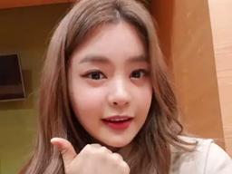 <strong>서유리</strong>, 성형설 직접 일축 "안병증 완치, 사진 잘 나와...성형 안했다"