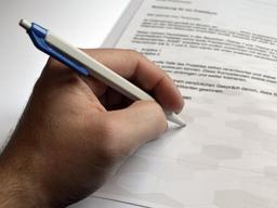 '왼손잡이'로 살기, 얼마나 불편할까? 돌아다녀봤다