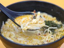 미쉐린 스타 치킨이 1600원… <strong>싱가포르</strong> ‘가성비 갑’ <strong>맛집</strong>들