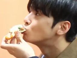 '골목식당' 차은우 '얼굴 천재'에서 '피자 천재'로…백종원 '감탄'