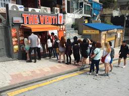 1500원짜리 대용량 커피, 회사에서 안받아줘 직접 창업