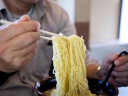 [짠맛에 중독된 한국인, 나트륨을 줄입시다①] 나트륨 과다 섭취, 당뇨와 대사증후군 위험 높인다