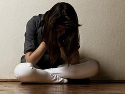 욕설 뱉자 떠나버린 <strong>남자</strong>, 꼭 붙잡고 싶어요