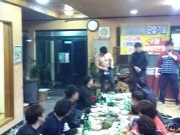 "니가 내 개가 돼주겠다며"…도 넘은 <strong>갑질</strong>에 '원산폭격 인증샷'