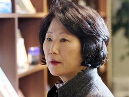 “성장기에 ‘어머니’는 부정적 존재였지만, 오히려 저를 살게 했던 대상”