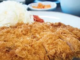 바삭한 튀김 속 부드러운 살코기! 서울 <strong>돈가스</strong> <strong>맛집</strong> 10