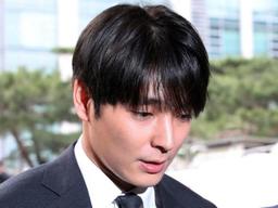 “FT아일랜드 최종훈, 음주운전 현장 단속 경찰관에 금품 주려했다”···<strong>피의자</strong> 입건