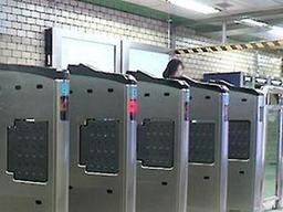 <strong>서울</strong> <strong>지하철</strong> 승객 한 명당 510원 적자…15%가 무임승차